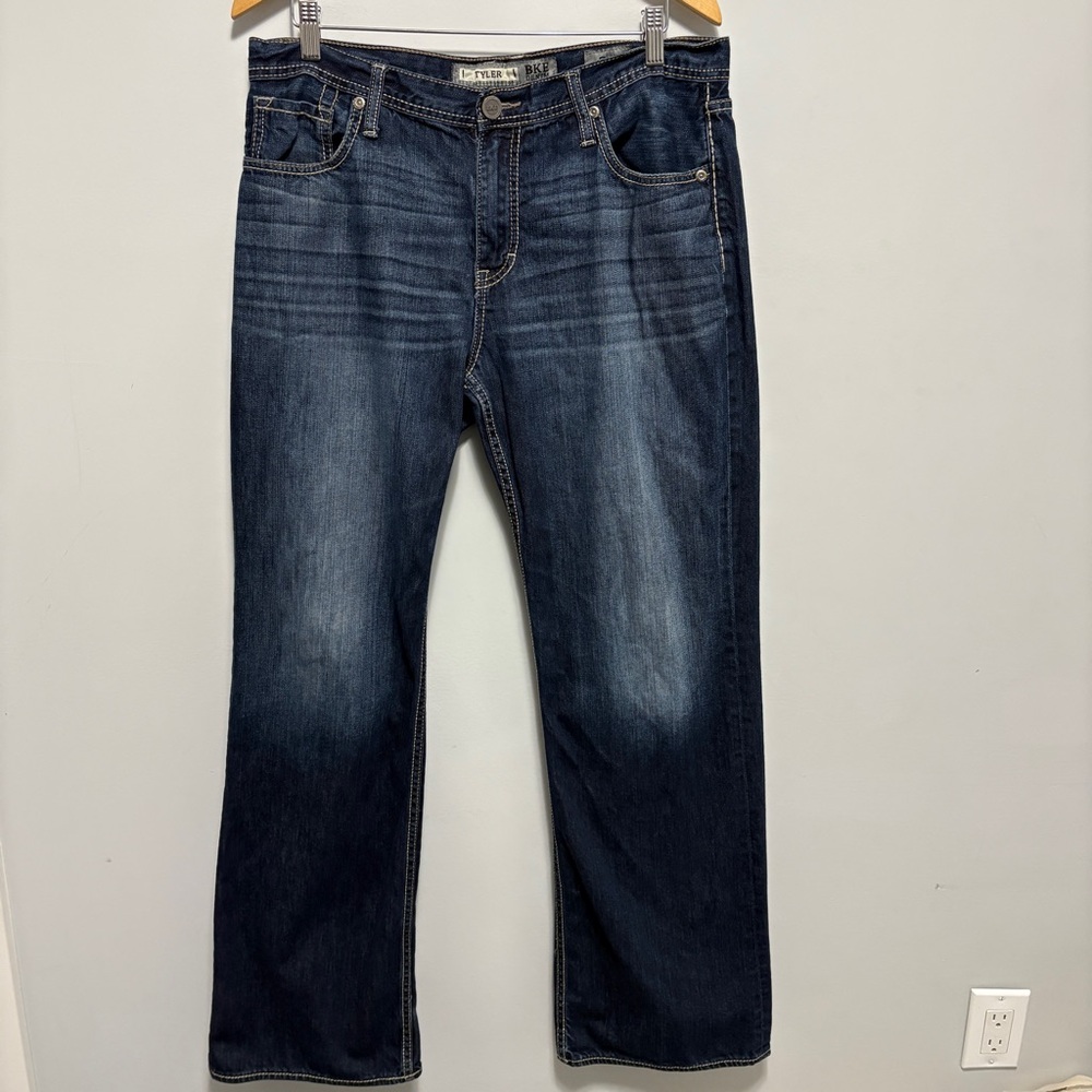 BKE Jeans Mens 34x32.5 34L Blue Tyler Straight Leg Thick Stitch Western Denim